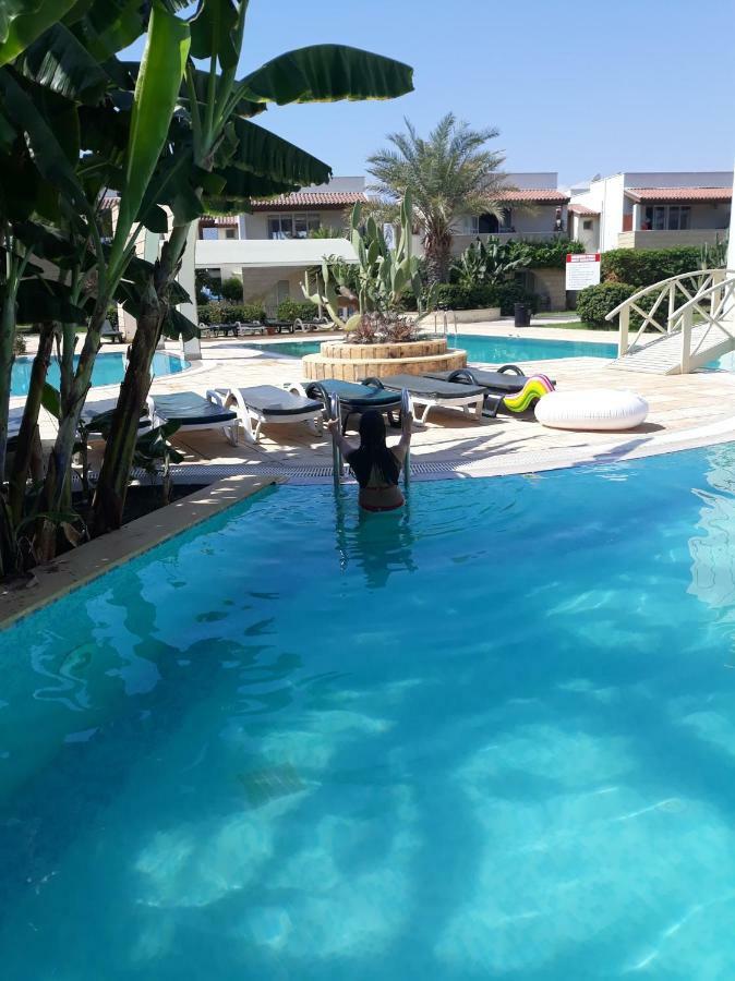 Sunrise Beach Club Gastria Extérieur photo